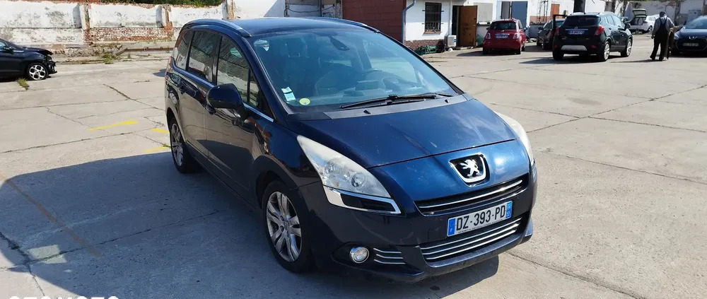 samochody osobowe Peugeot 5008 cena 16500 przebieg: 220000, rok produkcji 2011 z Ziębice